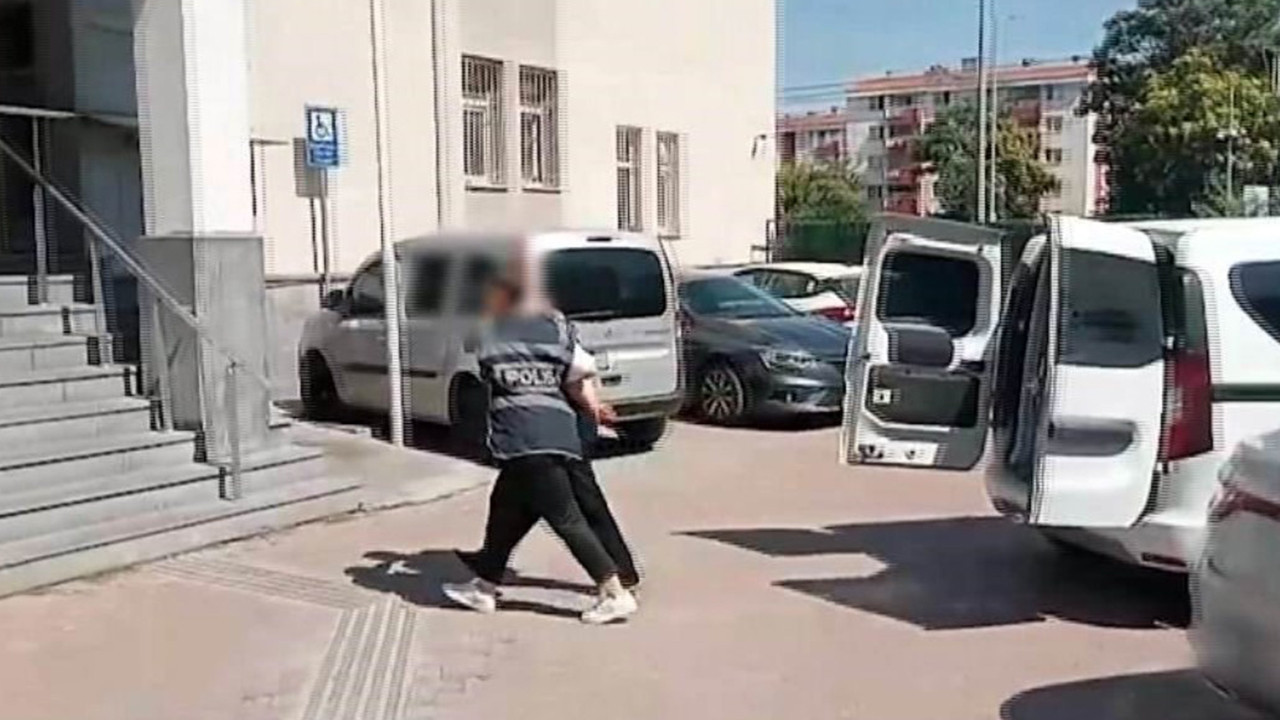 28 yıl kesinleşmiş cezası olan firari polisten kaçamadı