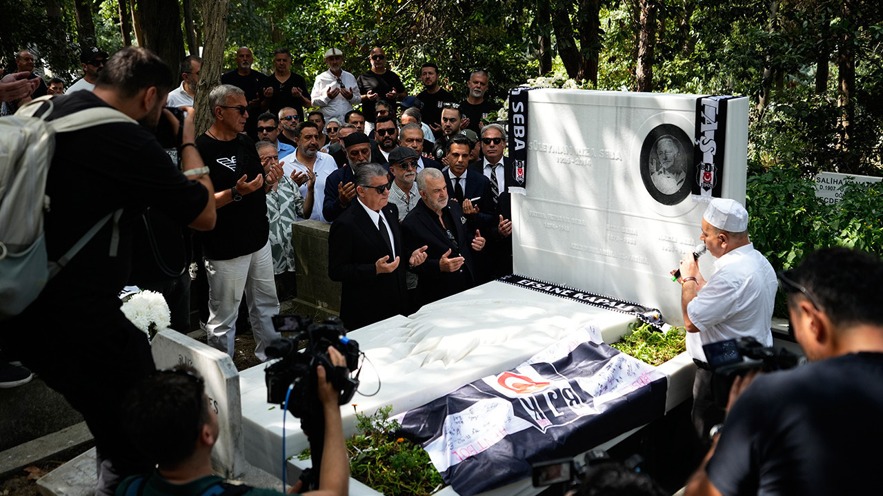 Süleyman Seba kabri başında dualarla anıldı